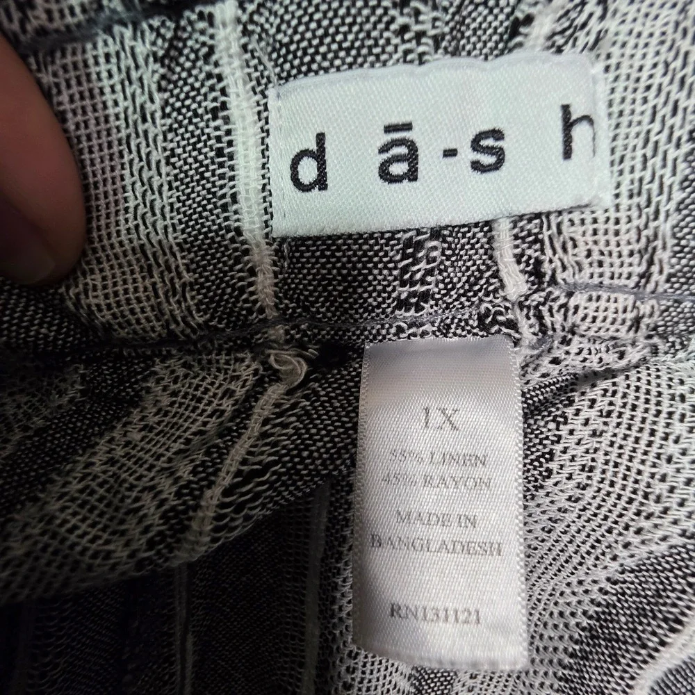 dā-s h dash linen